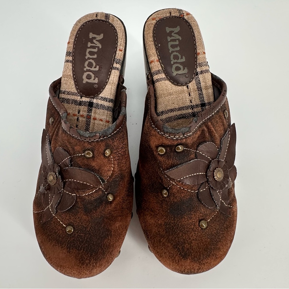 Vintage Mudd Brown Hug Studded Platform Flower Clogs Mule Boho Cottagecore Y2K